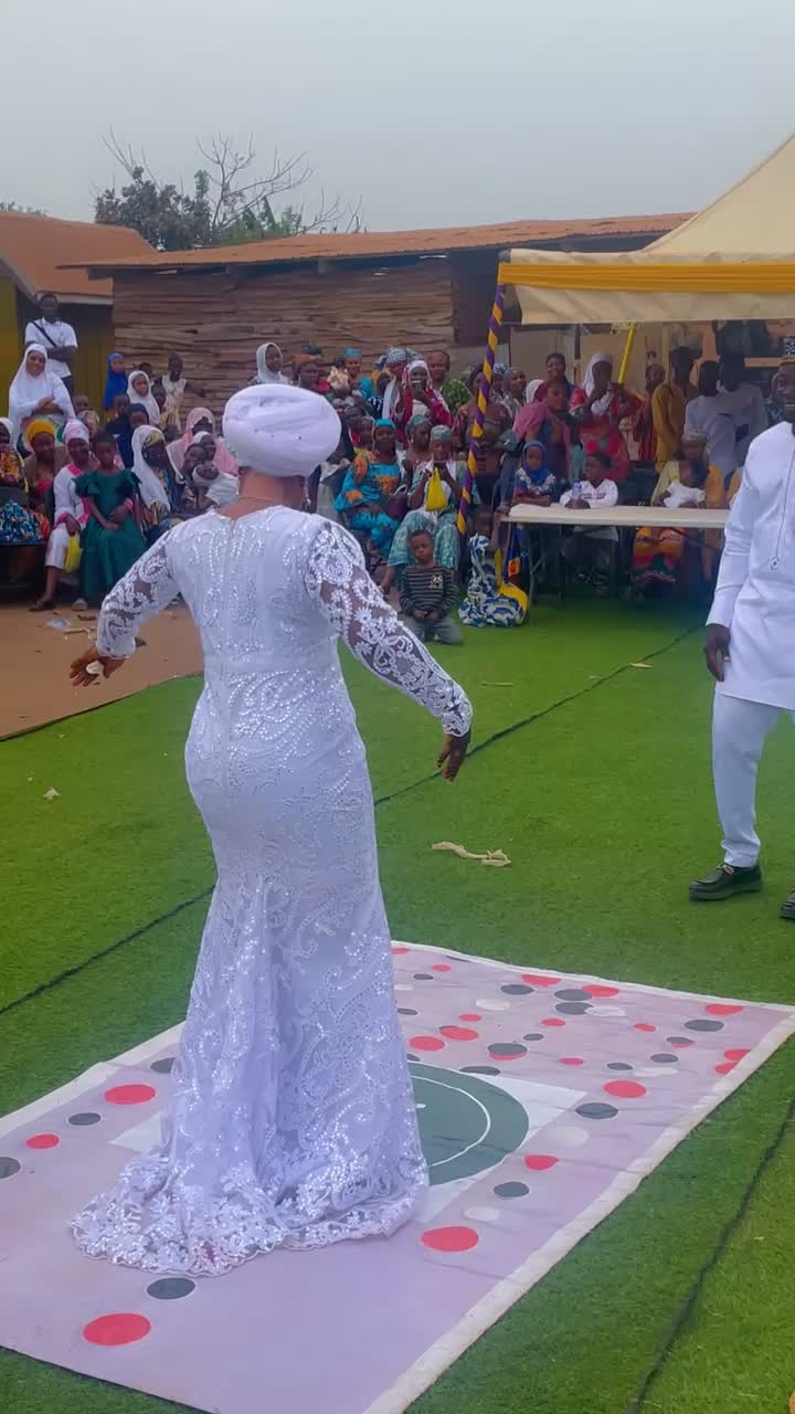 @THE HYPE KING 👑 🎤❤️