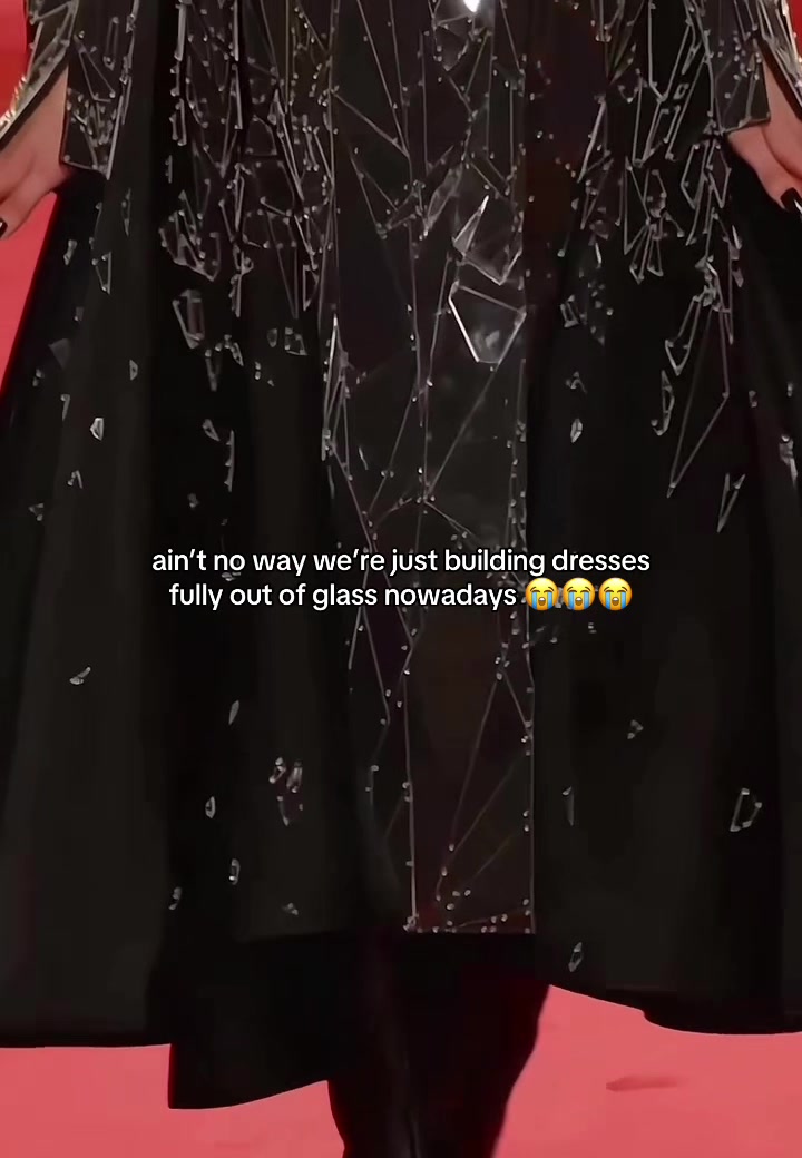 @0fftherunway