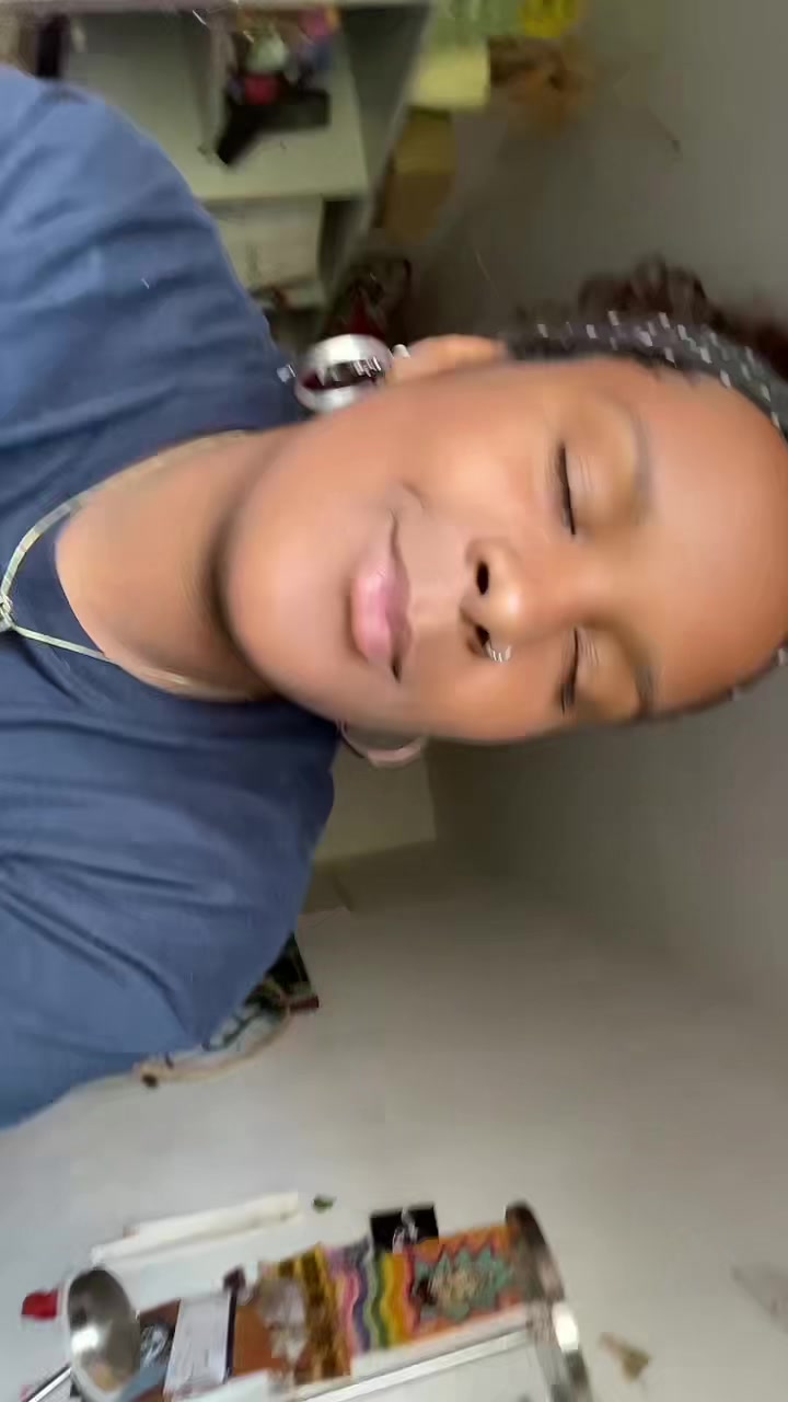 @hanelore