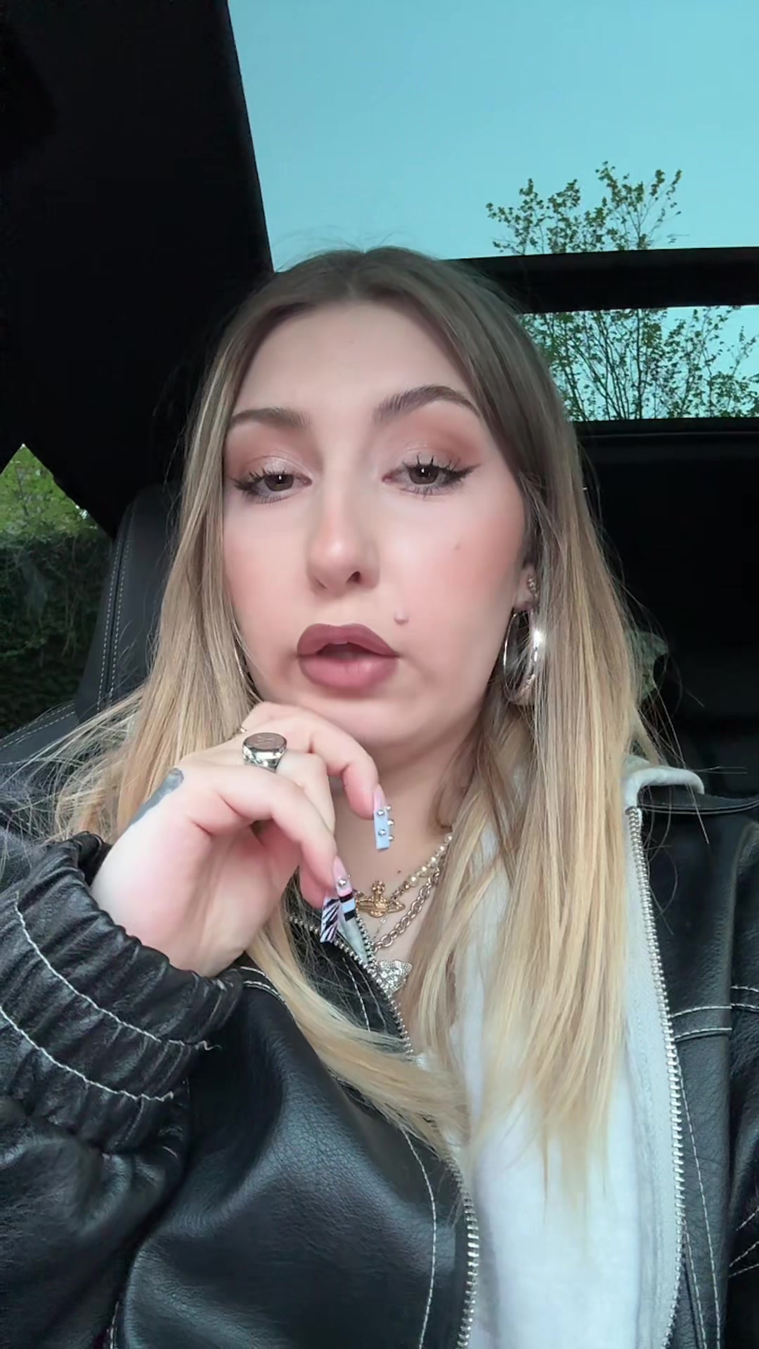 @the.nail.doll