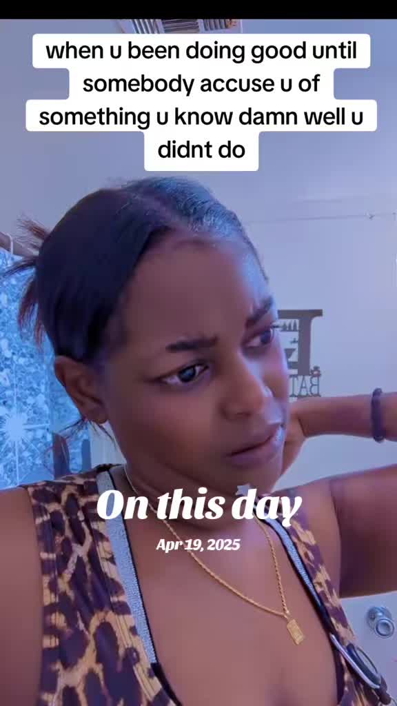 @AntisocialButterfly🌹🍫