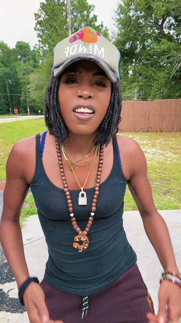 @Fyne Chyna ๐๐