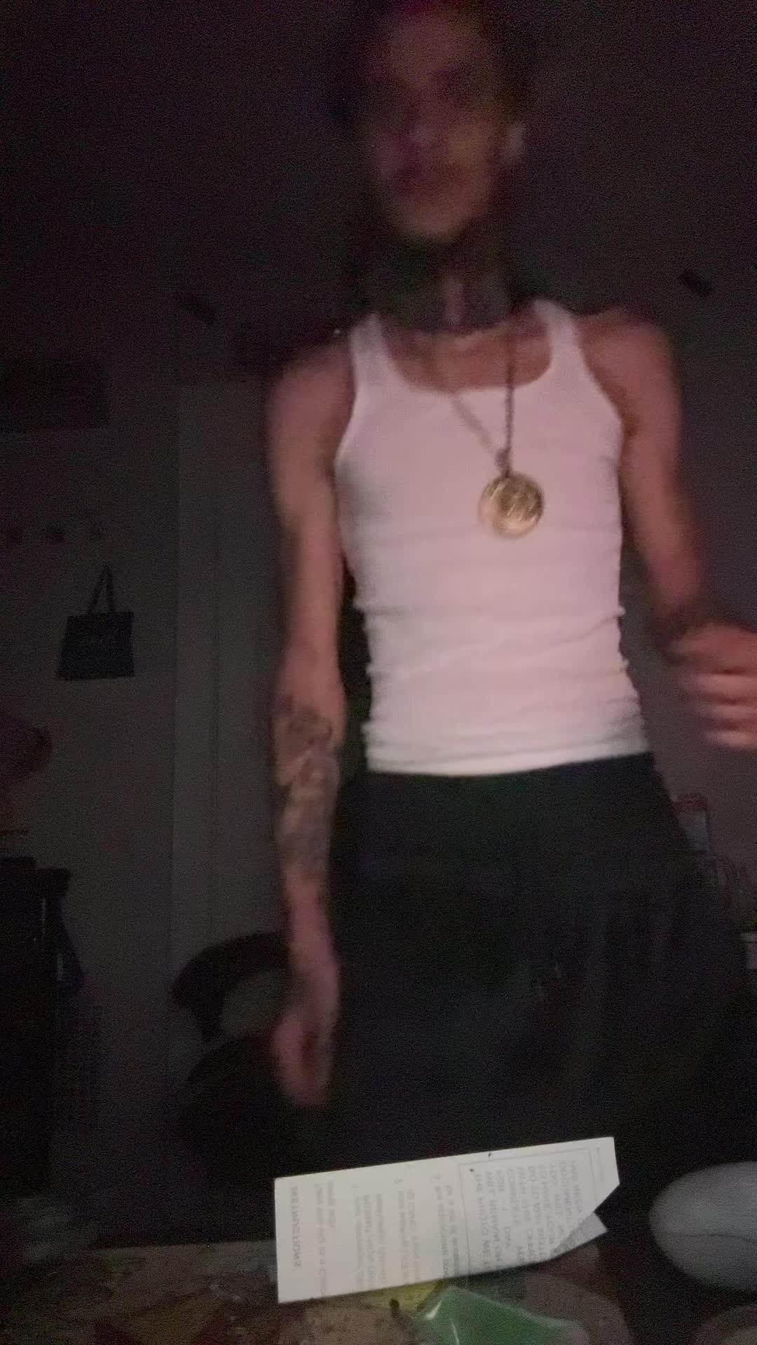 @️