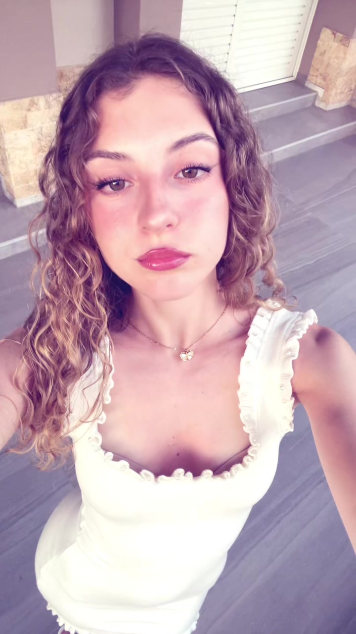 @Lara