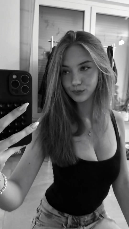 @mariella