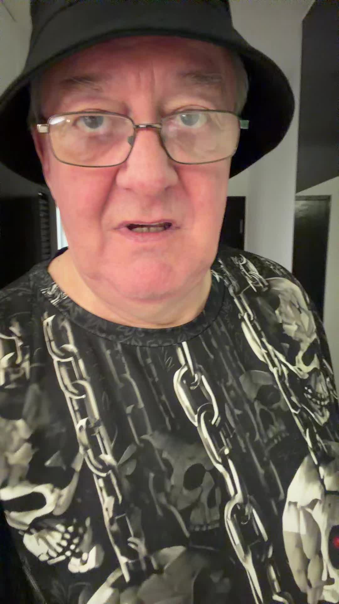 @TECHNO GRANDAD