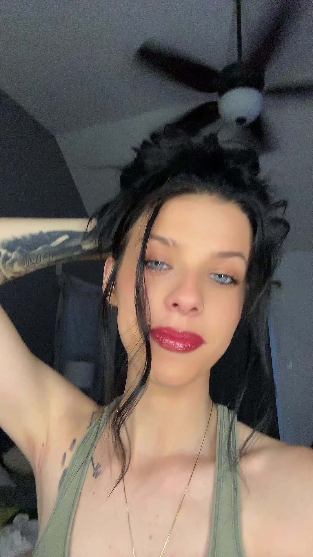 @HangingwithHannah