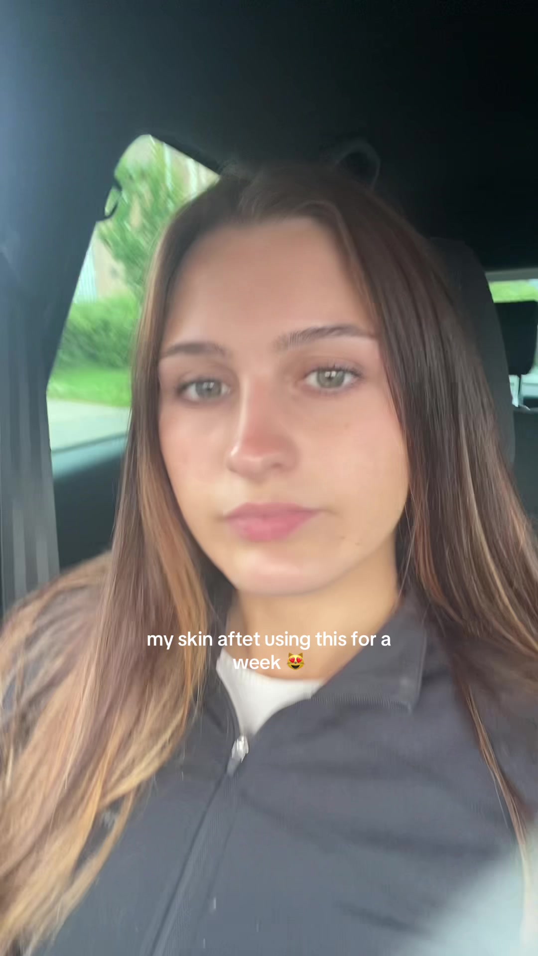 @🦦
