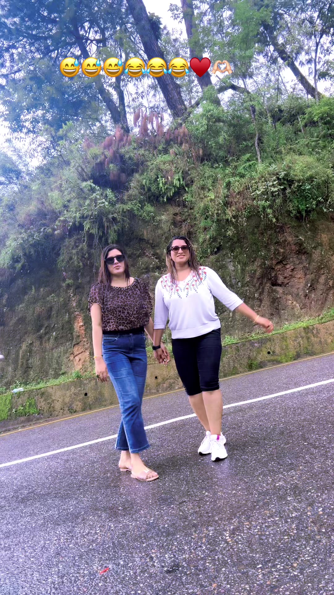 @थापाकाजीको छोरी ( महारानी )🧿