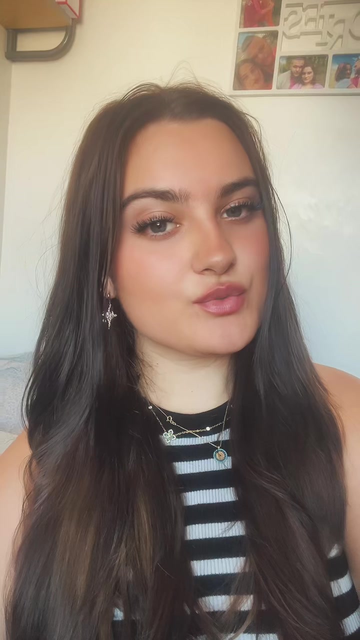 @Ariana_222