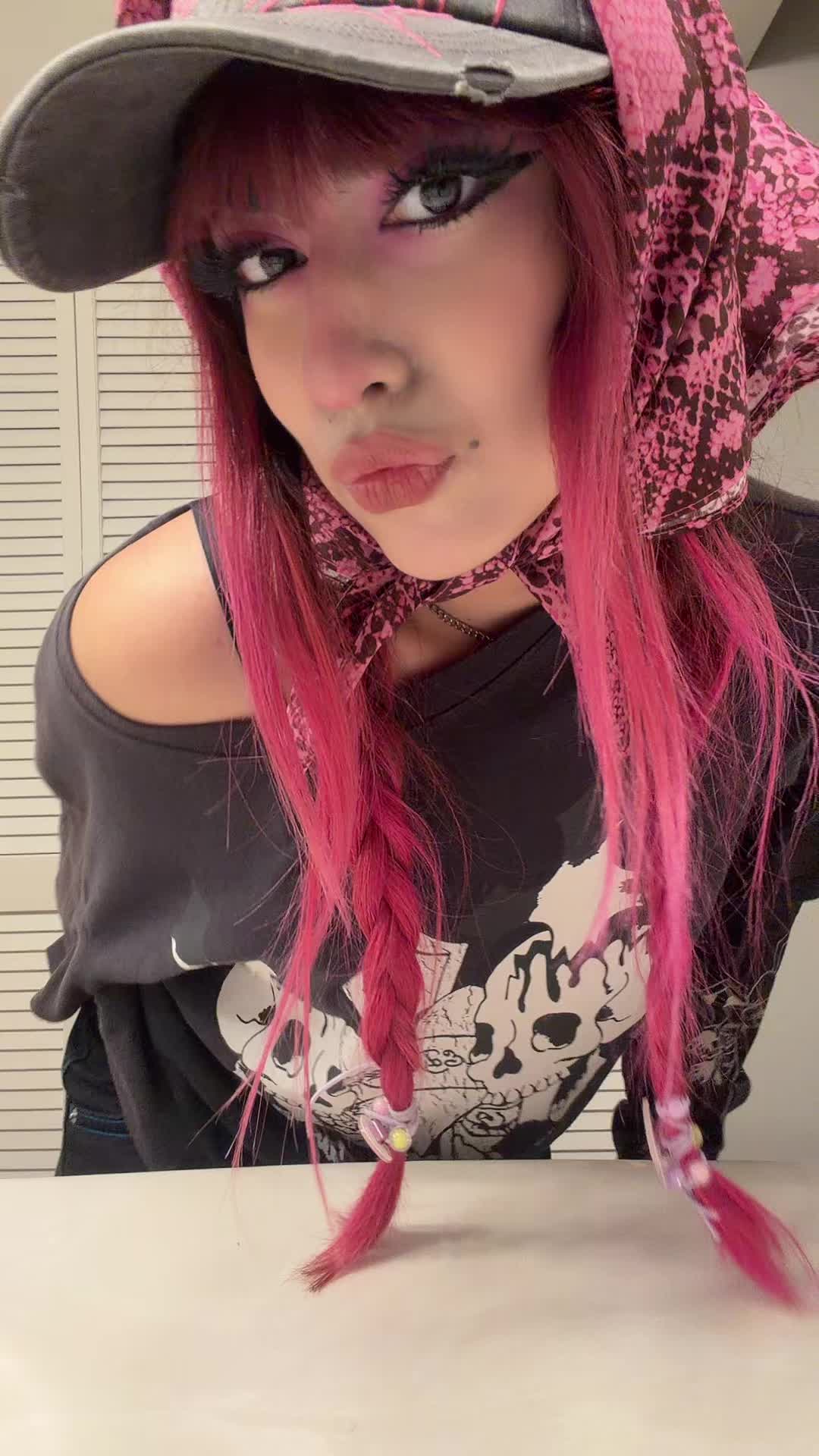 @𝔄𝔫𝔫𝔦𝔢 ⚰︎.