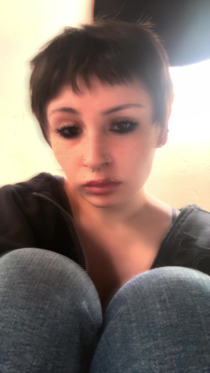@D A N I E L A