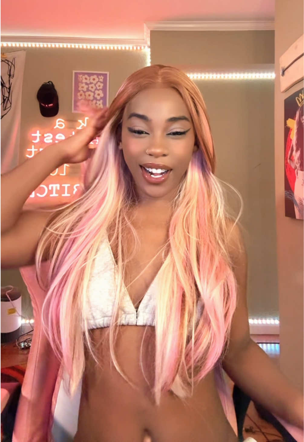 @allicattt