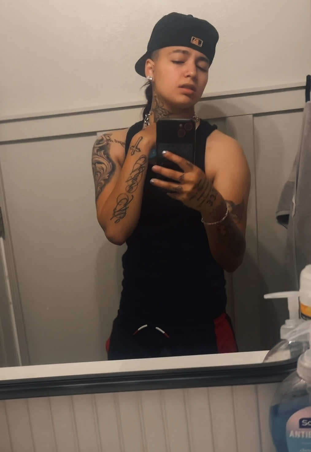 @g