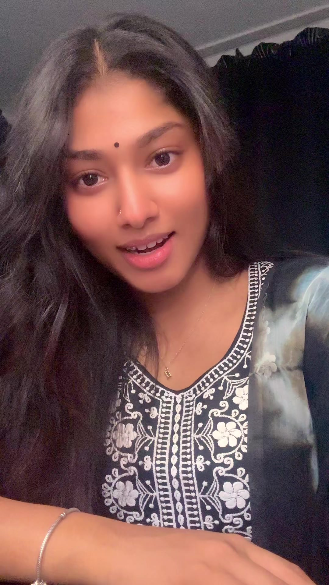 @sanuja(^•.•^)