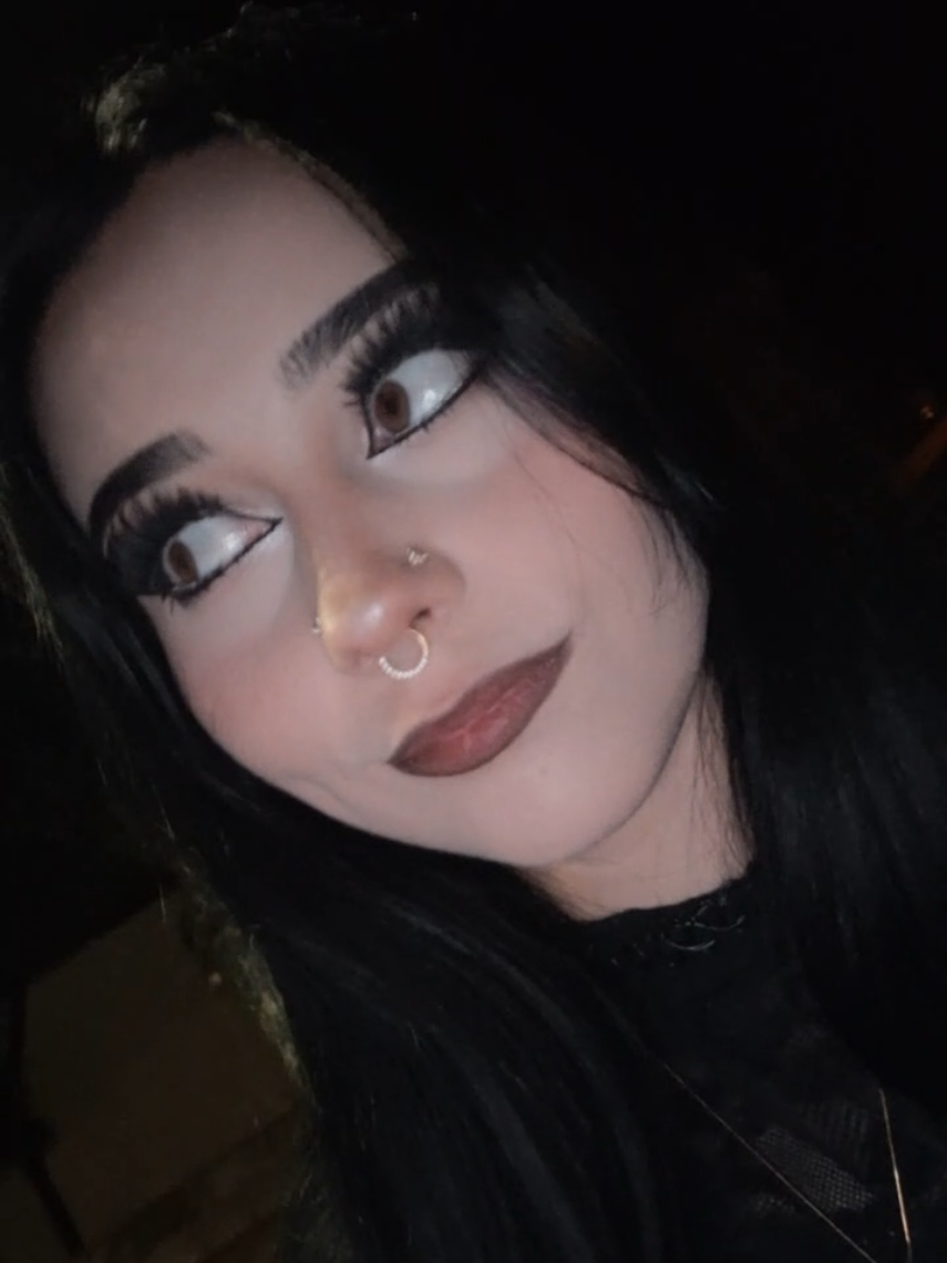 @☽✞𝕷𝖊𝖘𝖑𝒚✞☾