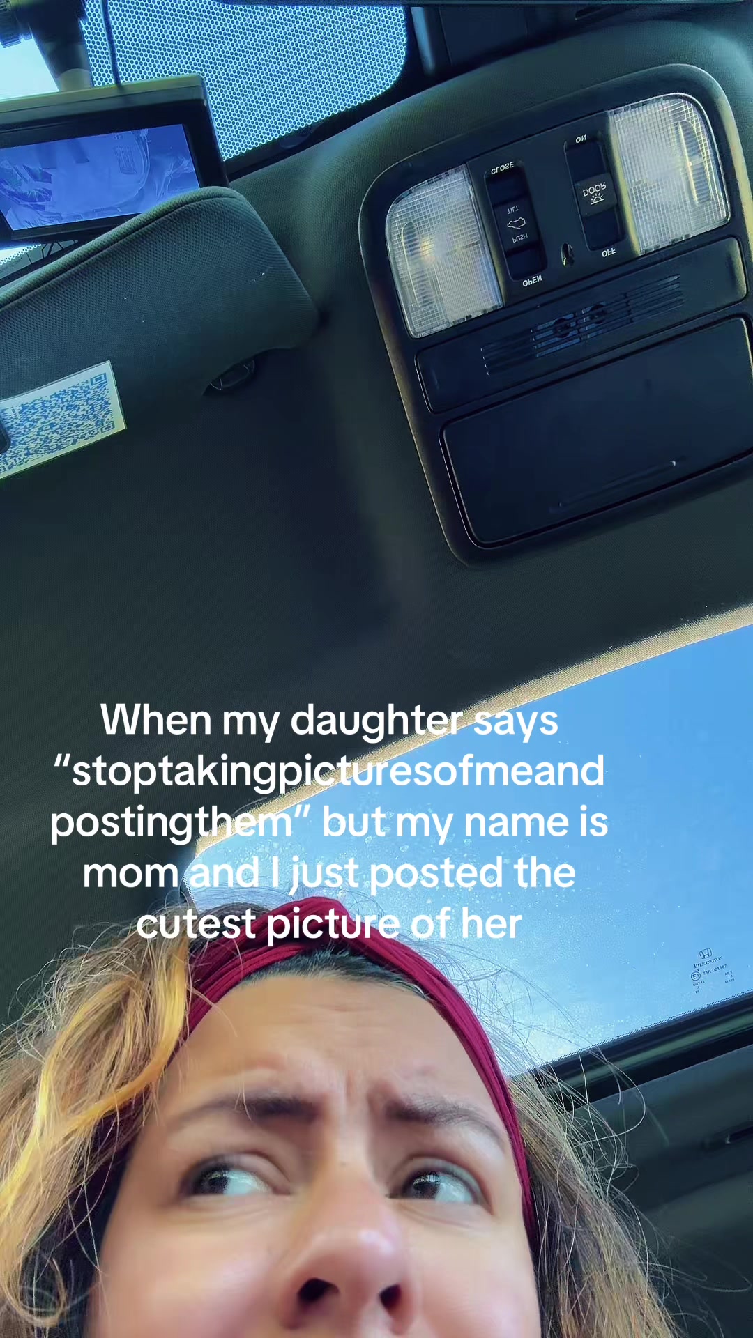 @momhussel