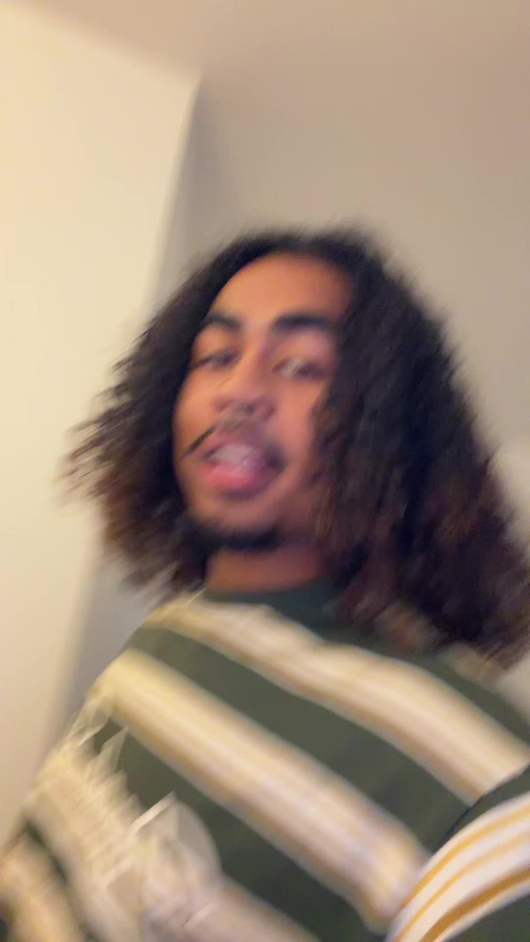 @M.yn