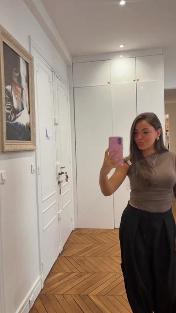 @sh&eacute;rone👩🏽&zwj;❤️&zwj;💋&zwj;👩🏽