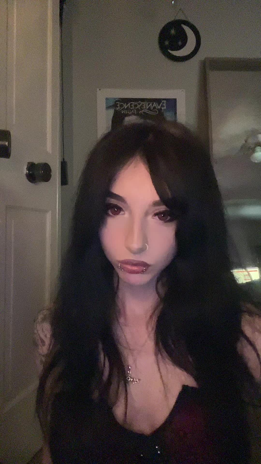 @𝓢𝔂𝓭𝓷𝓮𝔂 メ𝟶