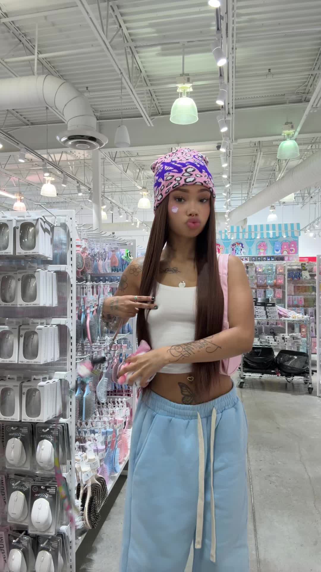 @shaniya❤︎