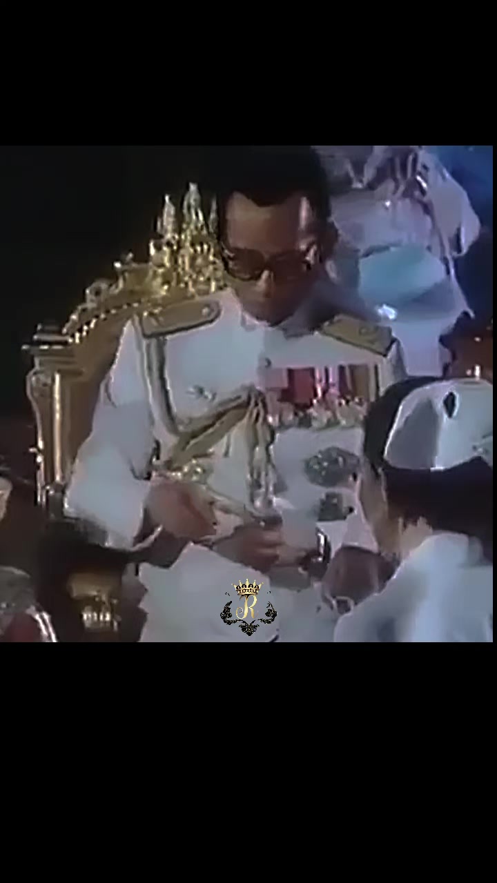 @𝑹𝒐𝒚𝒂𝒍 𝑶𝒇𝒇𝒄𝒊𝒂𝒍 ⚜️