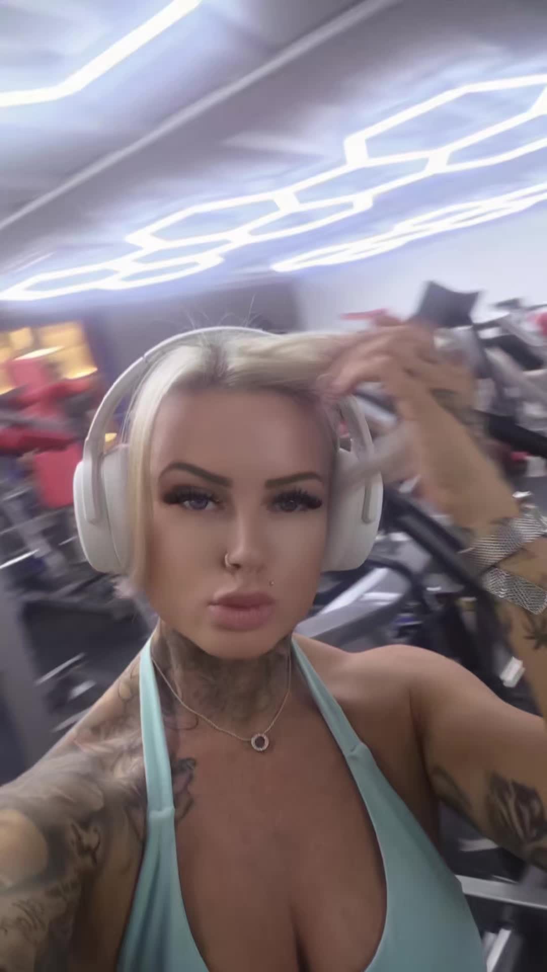 @reevesnicky