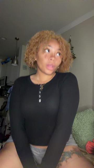 @Sekquiree