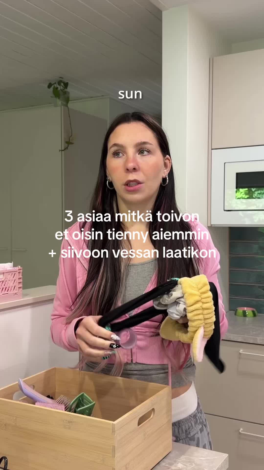 @Ella