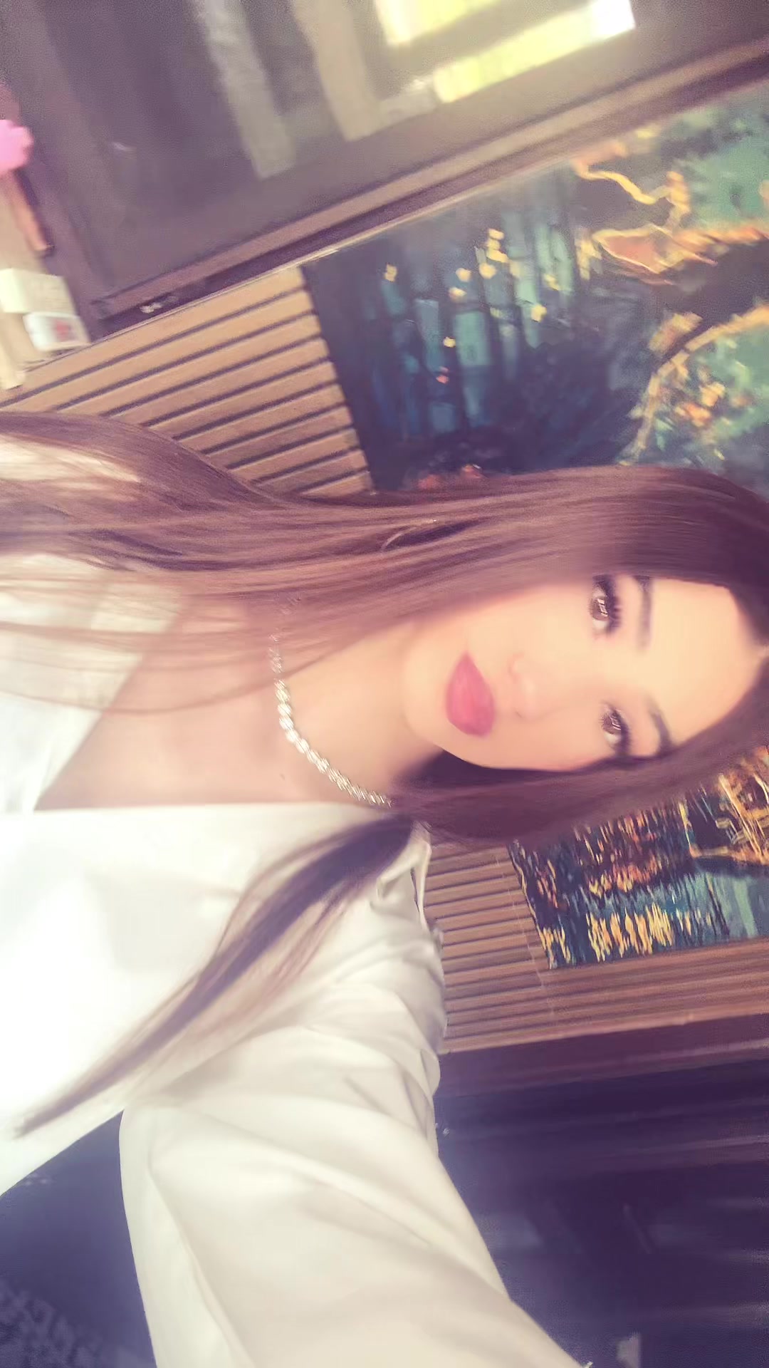 @Ianira