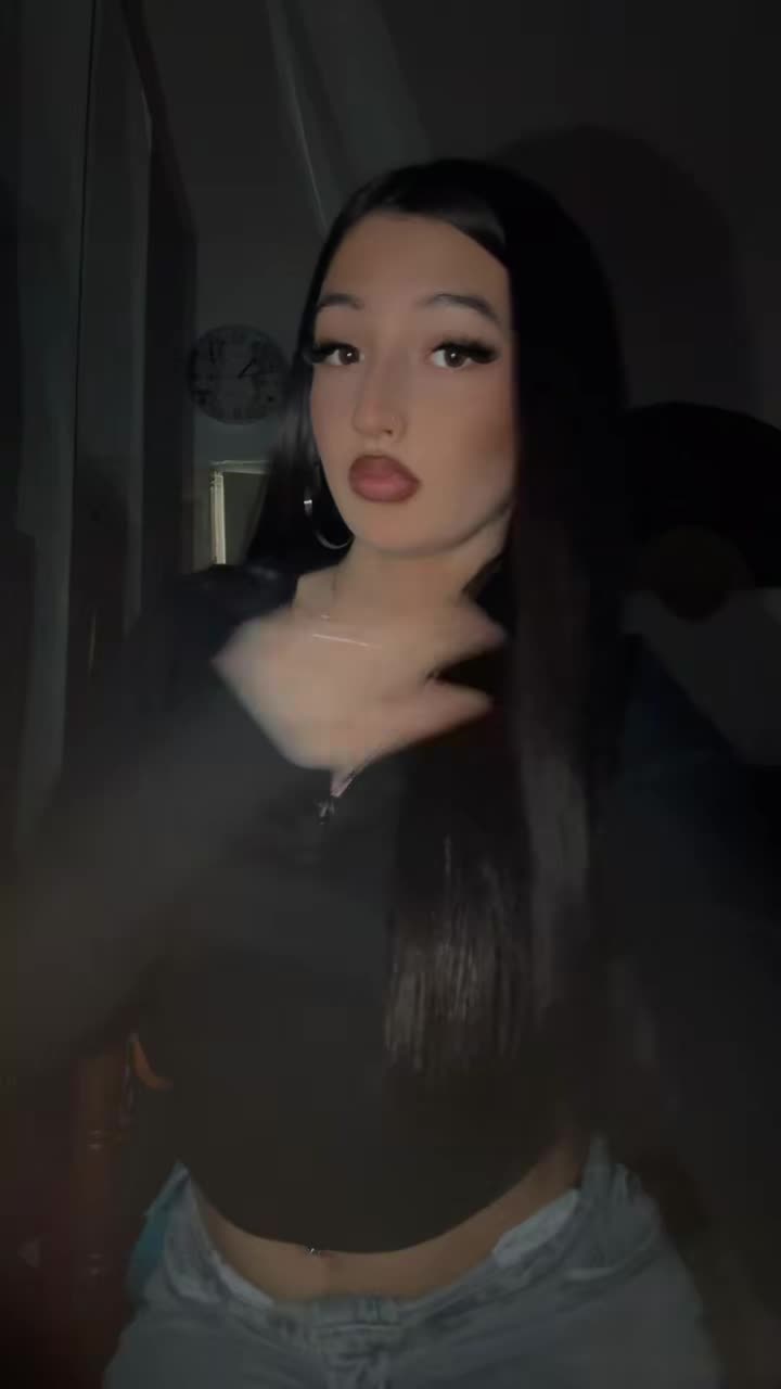 @𝑬𝒗𝒂👩🏽&zwj;🦱