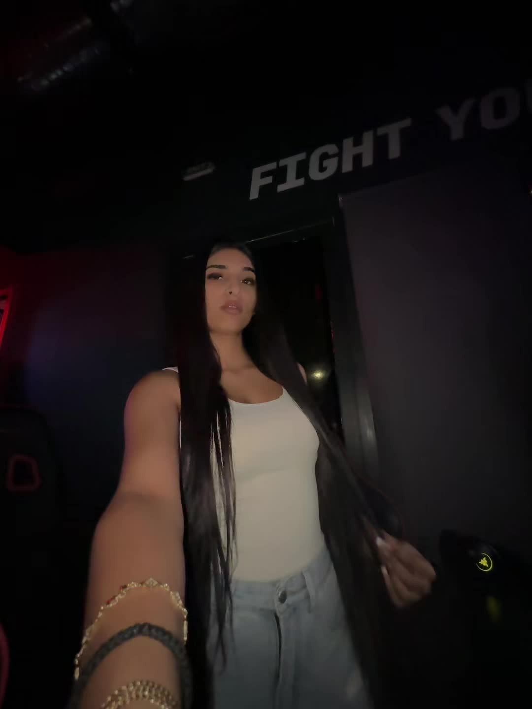 @ℰ