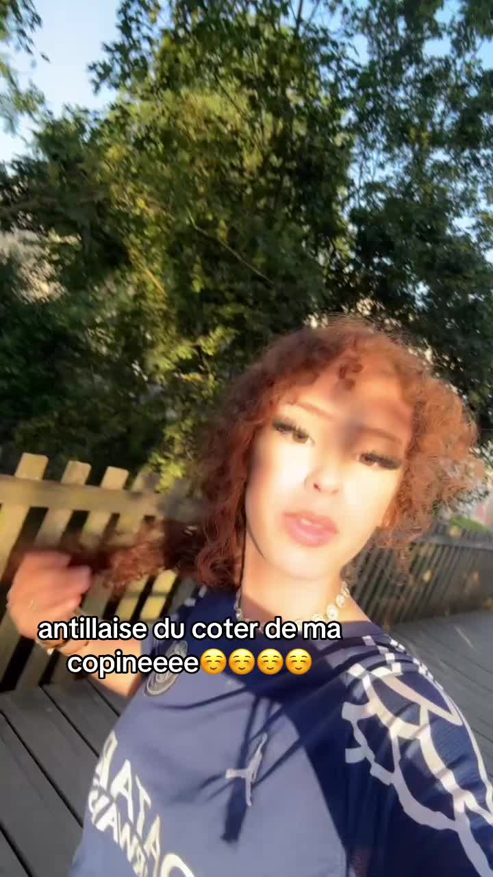 @𝐚𝐳𝐫𝐚