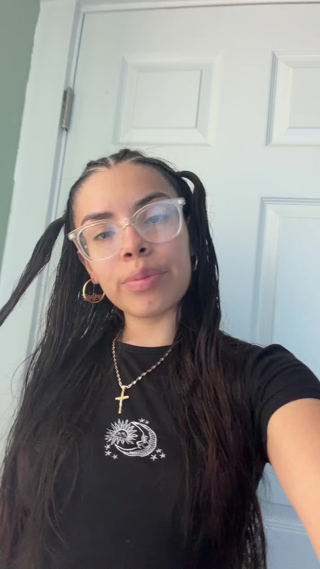 @yadirabrownnn
