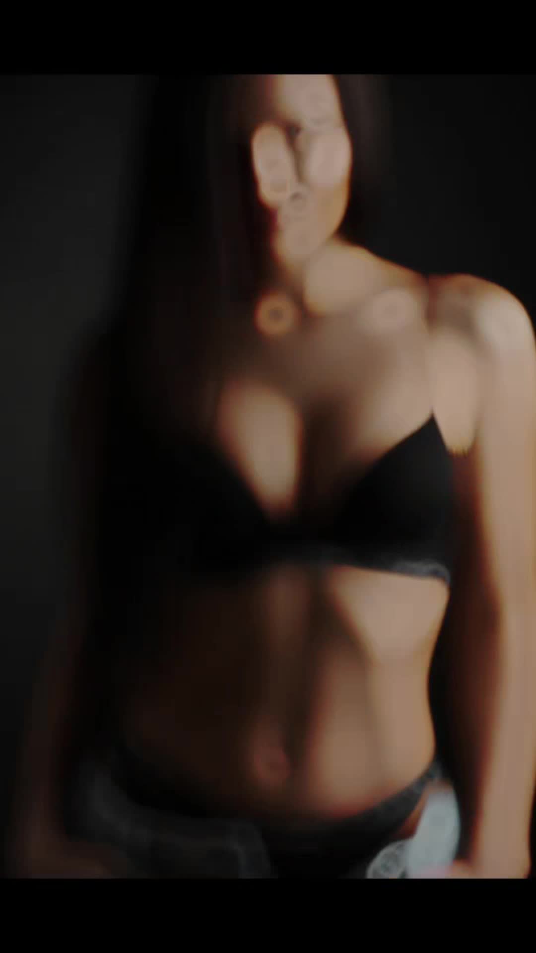@Aighteenplus