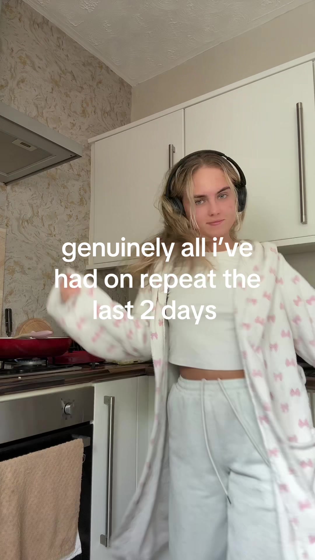 @anais
