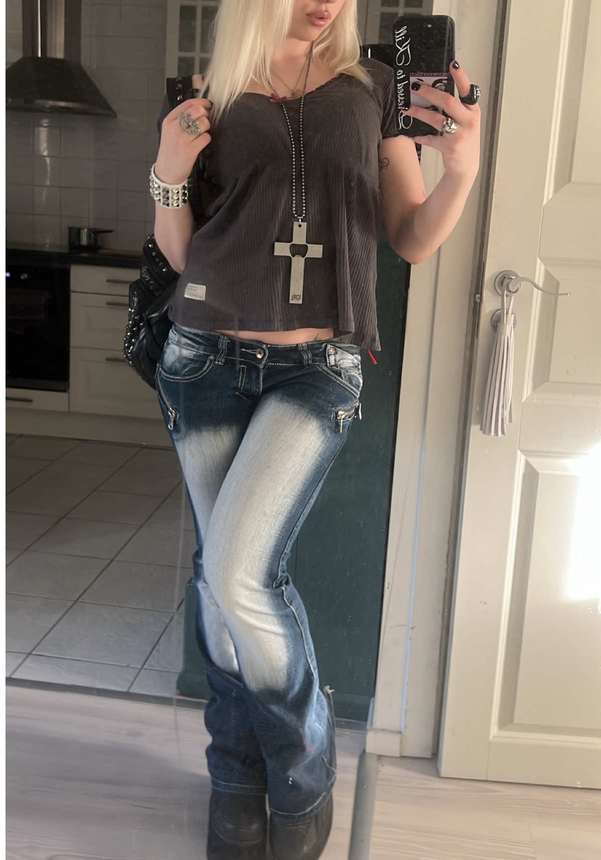 @deadgirrrllll