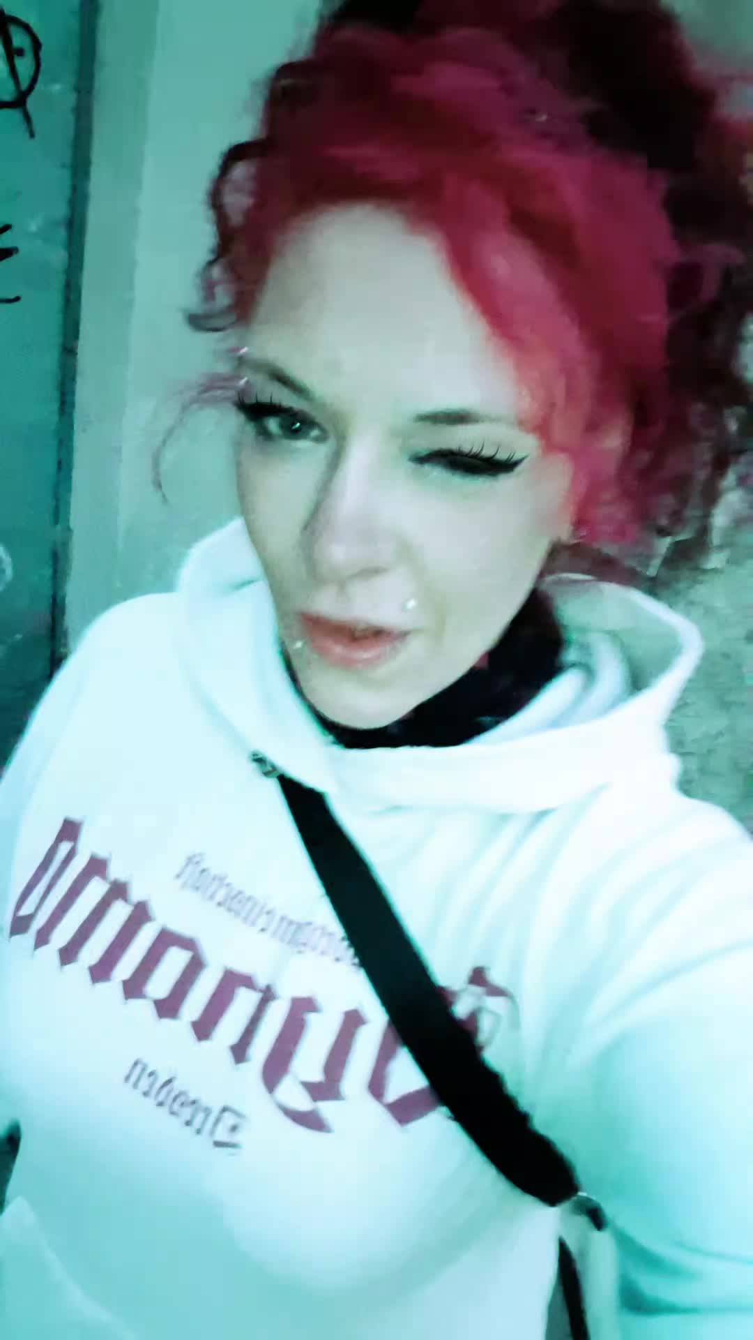 @🖤💛Jenni🖤💛
