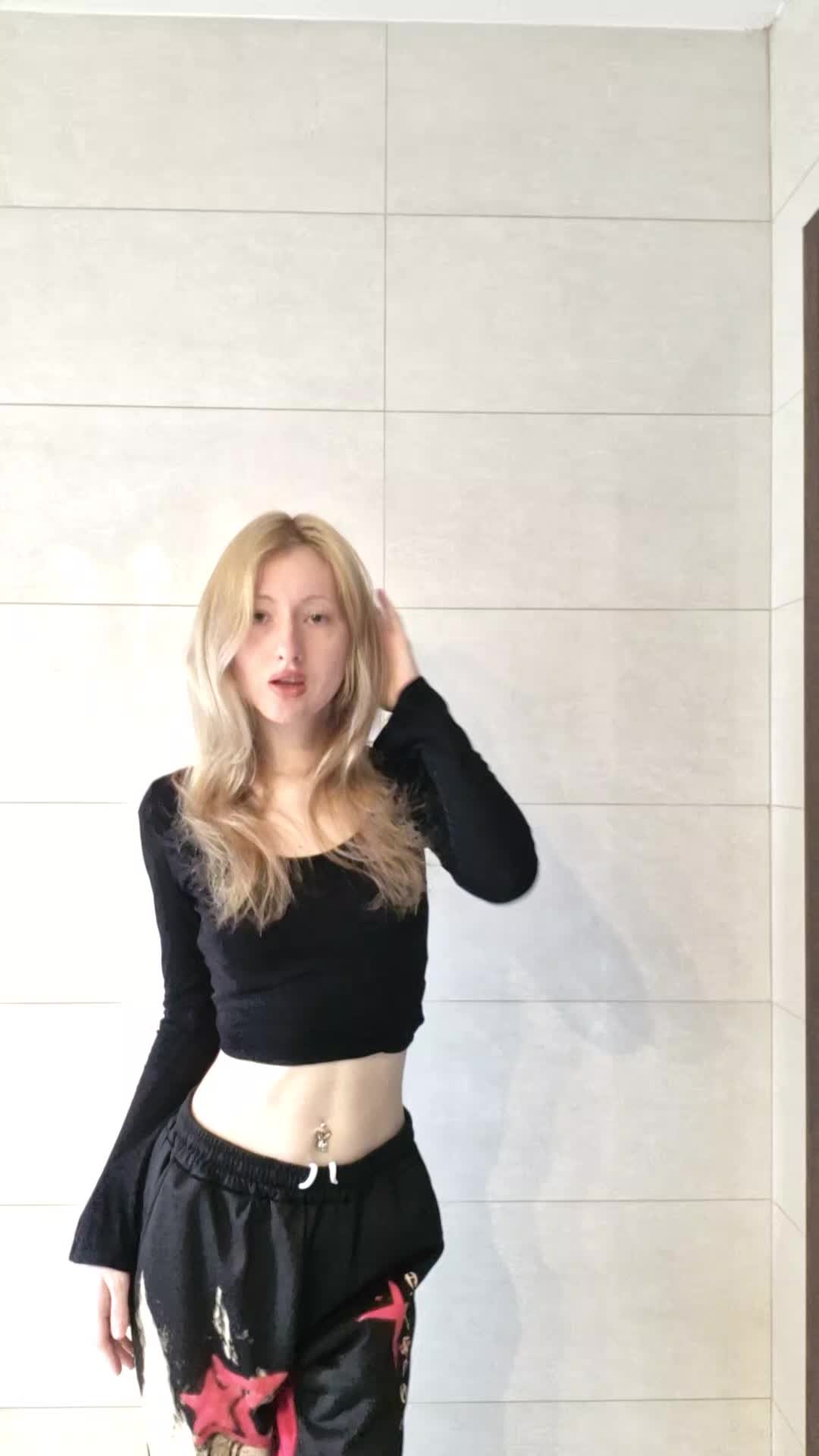 @amelianital