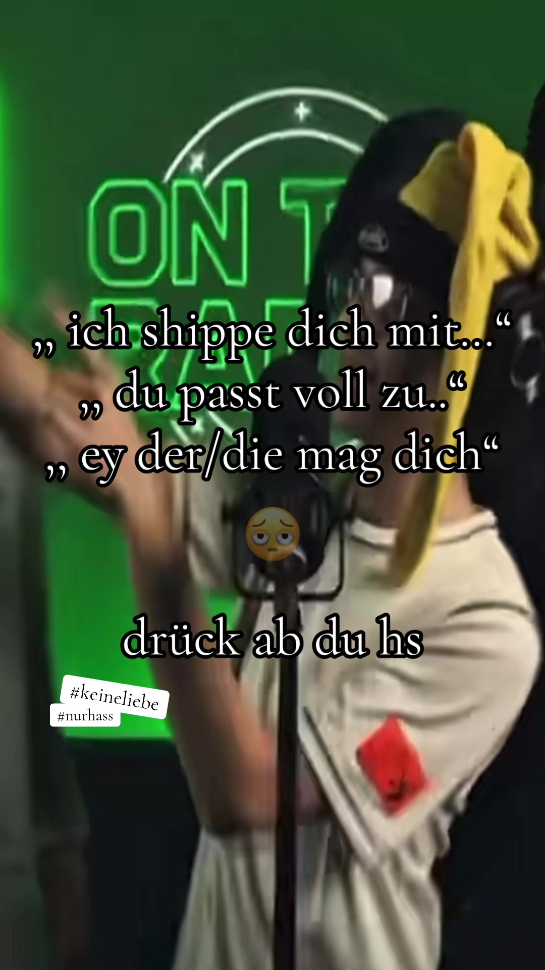 @⃟