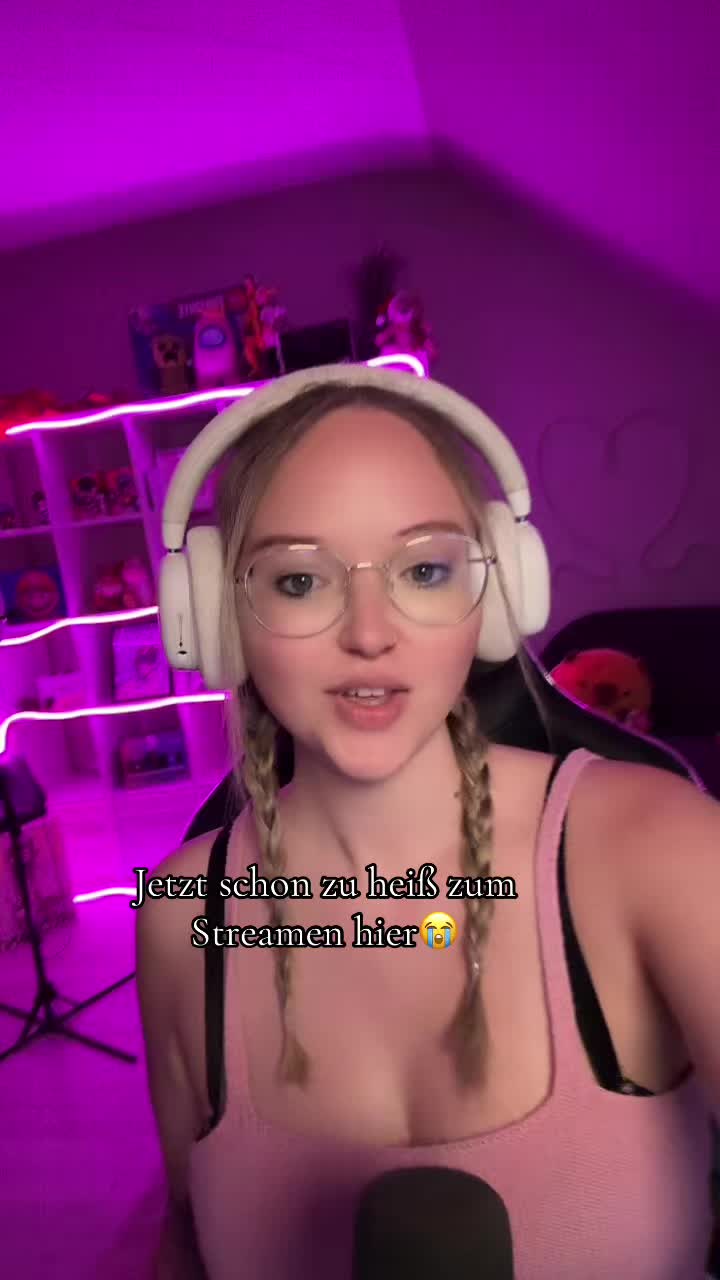 @Nessii_official / Gaming