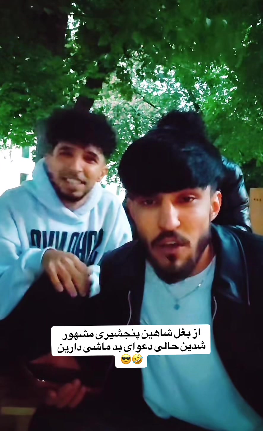 @٬