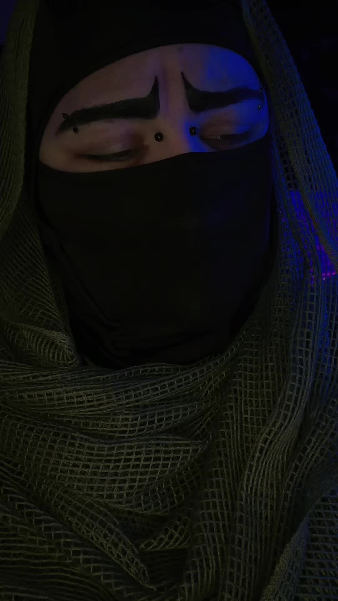 @☠︎︎𖤐爪卂乂𖤐☠︎︎