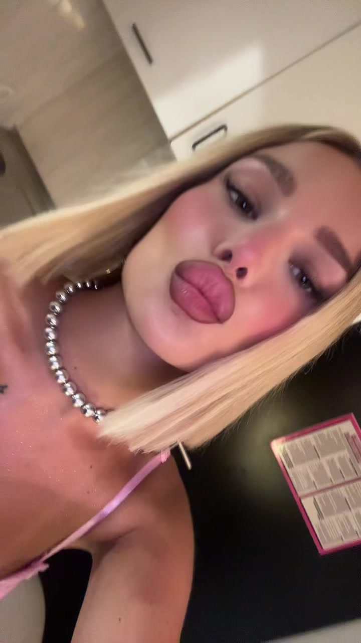 @Təodora🍒