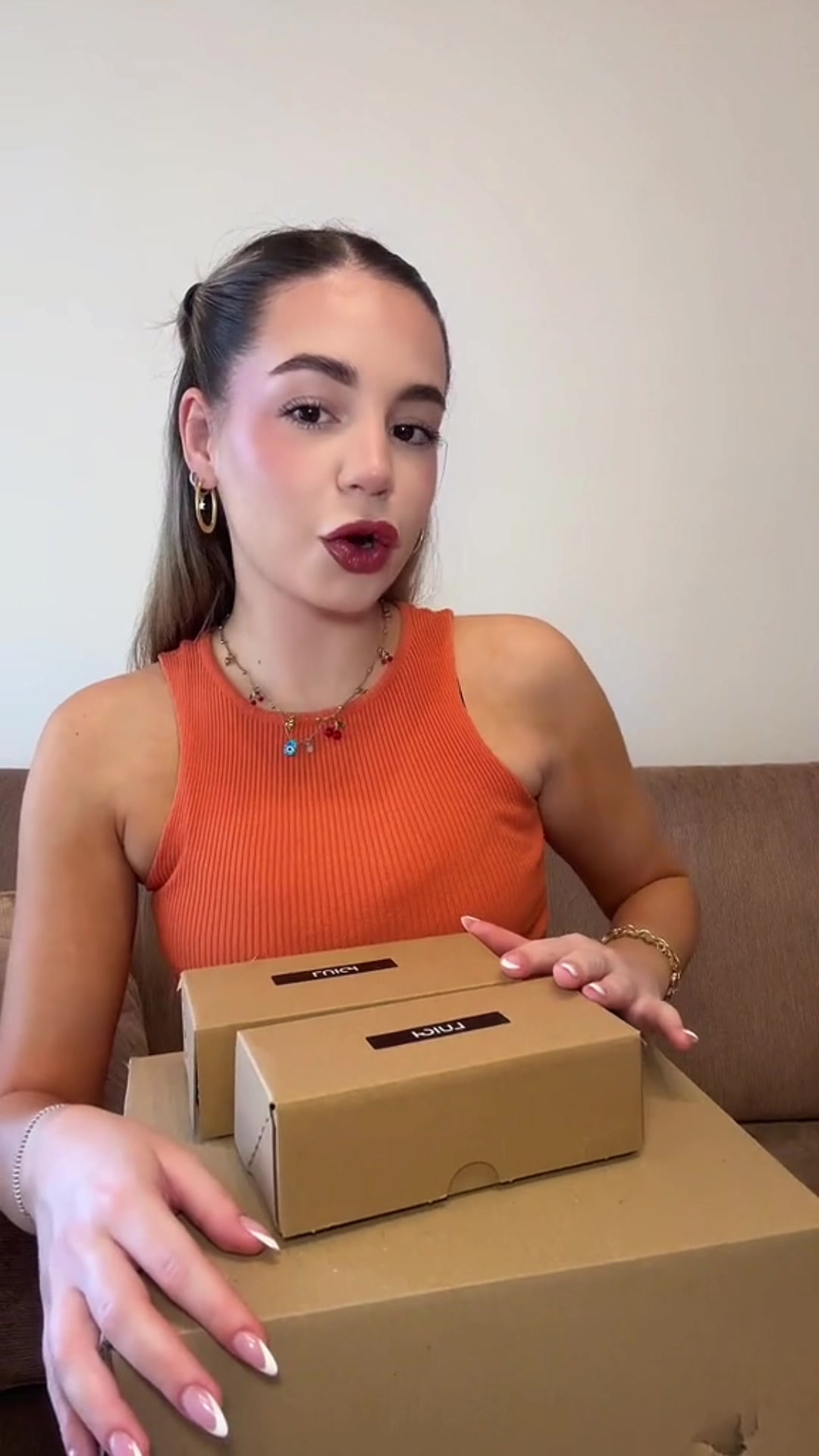 @Erika Kapsalaki