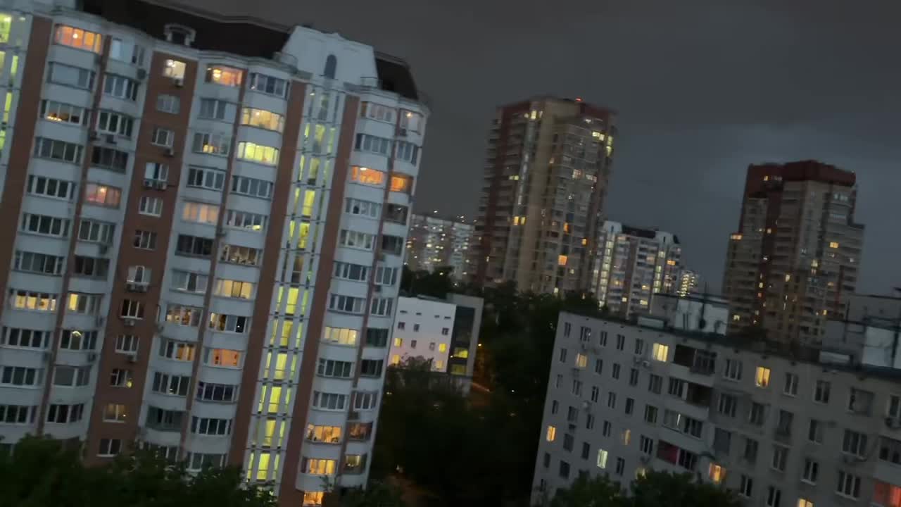 @ᚷ1ᛖik0RR@