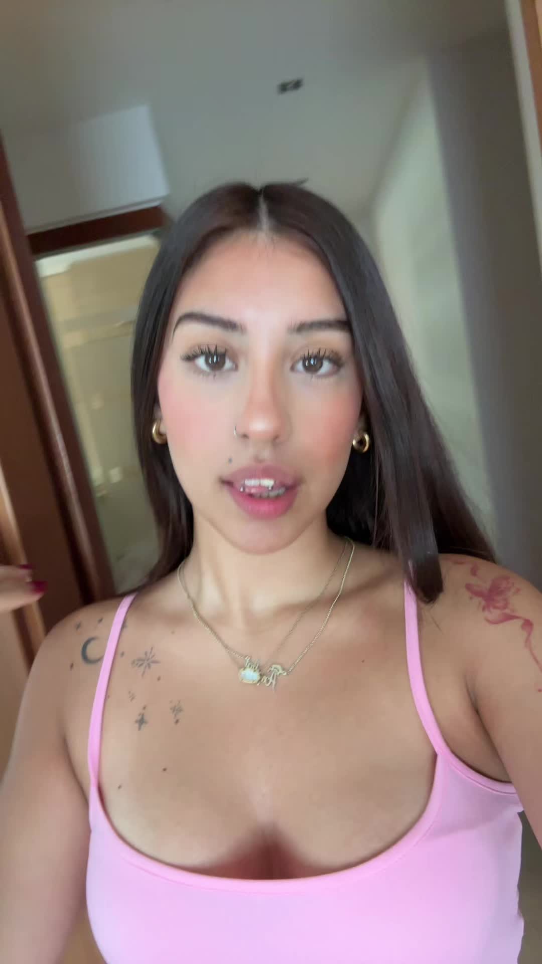 @laanyiyi ✨