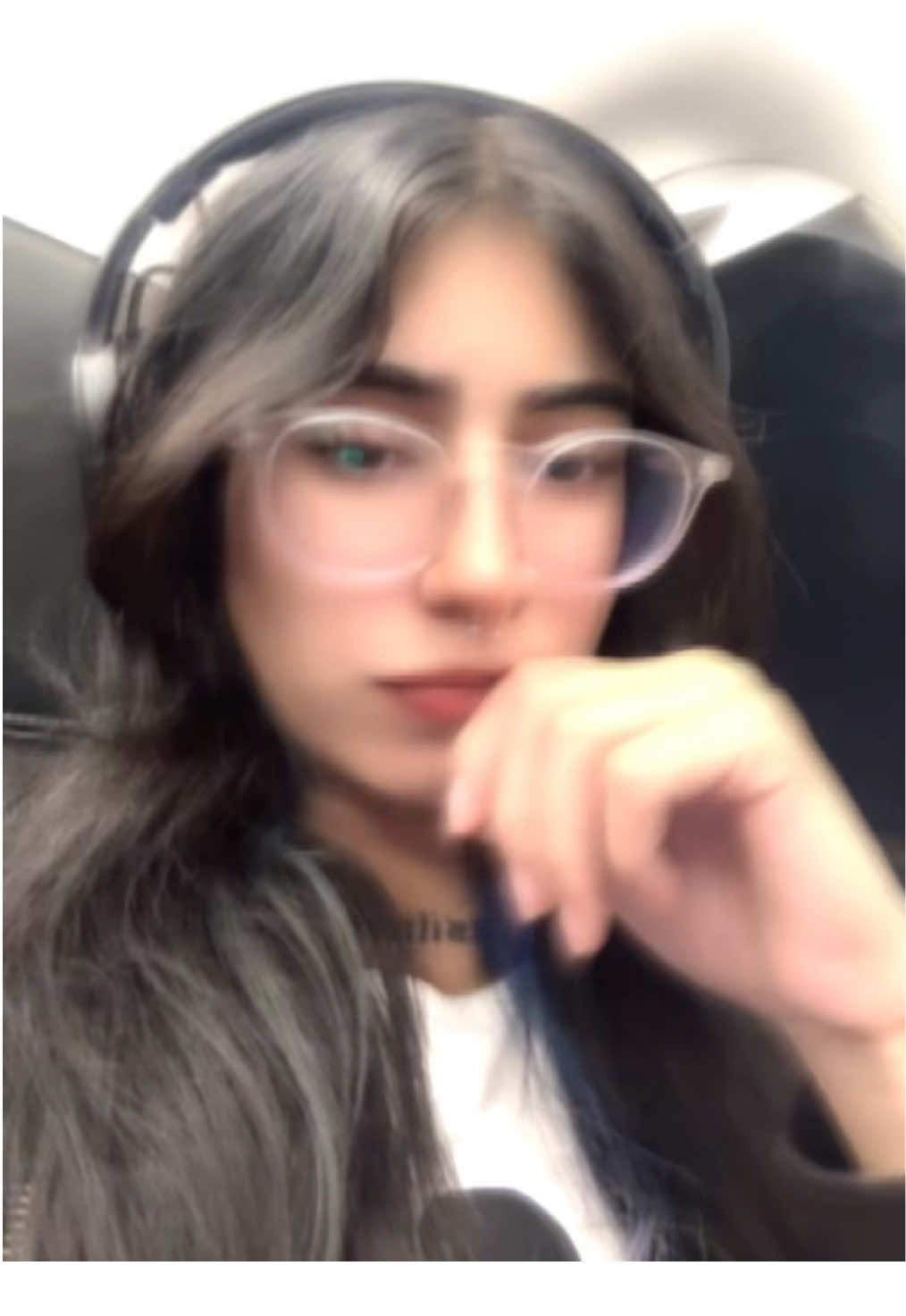@𝔢𝔪𝔦𝔩𝔶