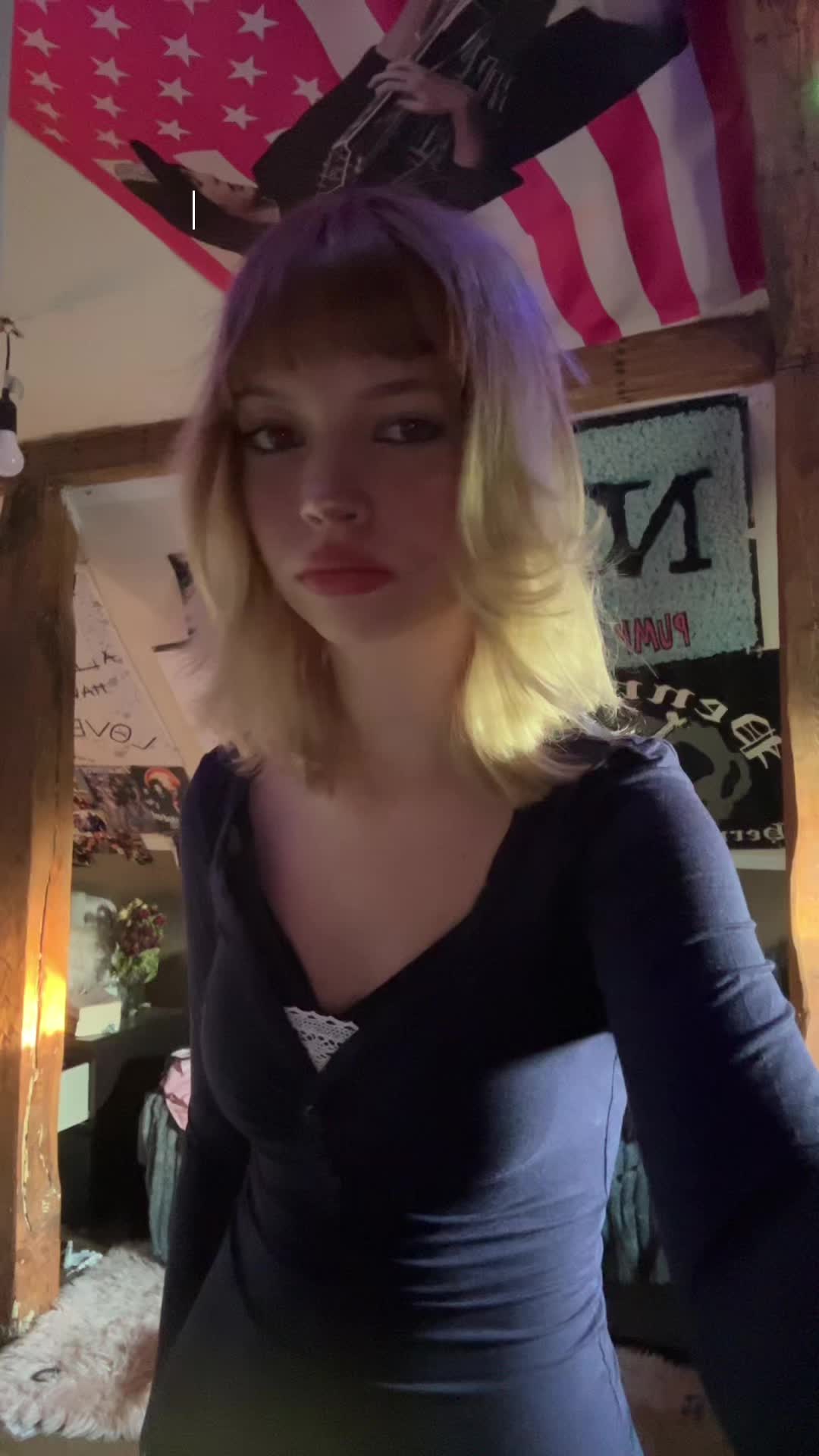 @丰𝓐𝓵𝓲𝓼𝓸𝓷丰🦑🐇