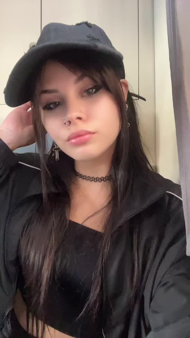 @karolina🕷️